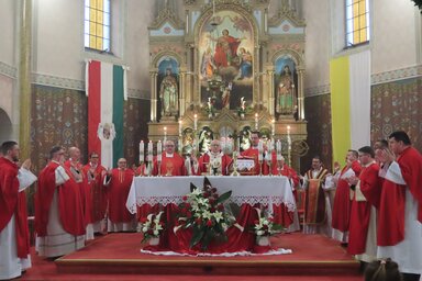 Német László belgrádi érsek mutatott be ünnepi misét (Csincsik Zsolt felvétele)