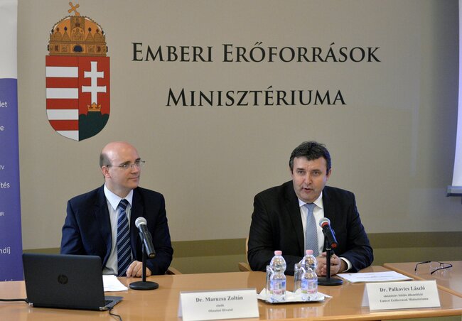 Maruzsa Zoltán és Palkovics László sajtótájékoztatót tart a felsőoktatási felvételi ponthatárokról (Fotó: MTI)