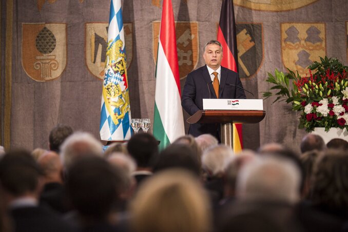 Orbán Viktor beszédet mond a müncheni magyar főkonzulátus 1956-os megemlékezésén (Miniszterelnöki Sajtóiroda/Szecsődi Balázs)