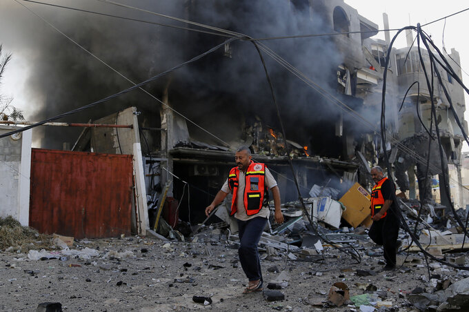 Lebombázott tejgyár Gázavárosban (Fotó: Beta/AP)