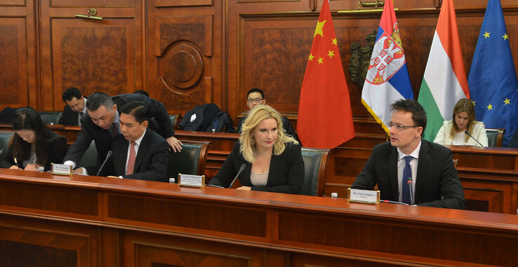 A kínai–szerb–magyar hármastalálkozón