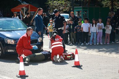 Baleseti elsősegélynyújtást is bemutattak (Fotó: Vidács Hajnalka)