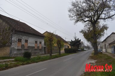 A Bajai út neve a XX. században többször is változott / Patyi Szilárd felvétele