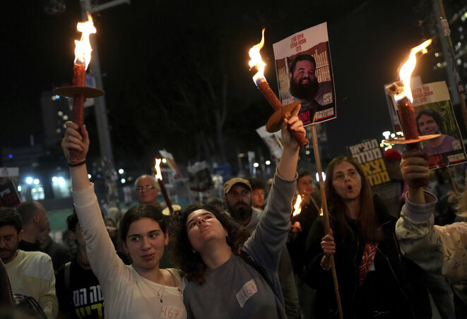 Tel Aviv utcáin is ünnepeltek (Fotó: AP via Beta)