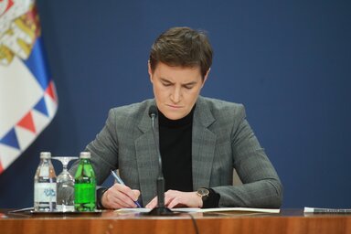 Ana Brnabić kész párbeszédet folytatni az egyetemistákkal, akár a közösségi oldalakon keresztül is (Fotó: Beta)