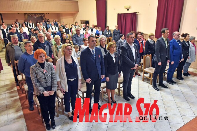 A Művelődési Ház nagyterme teljesen megtelt (Gergely Árpád felvétele)