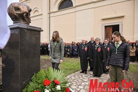 Az aradi tizenhármakra emlékeztek Eleméren