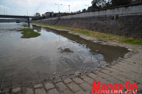 Folyamatosan emelkedik a Duna vízszintje Újvidéknél