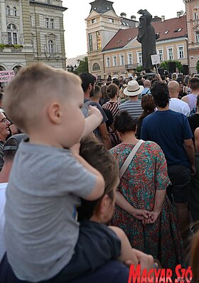 Tüntetés Újvidéken a lítiumbányászat ellen