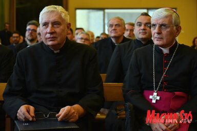 Mons. Ferenc Fazekaš i mons. Santo Roko Ganđemi (Foto: Edvard Molnar)