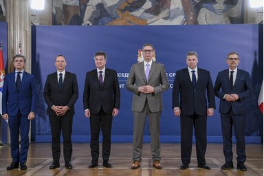 Alessandro Cattaneo, Emmanuel Bonne, Miroslav Lajčák, Aleksandar Vučić, Gabriel Escobar és Jens Plötner (Fotó: Beta/AP)