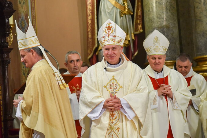 Ferenc Fazekaš je novi biskup – radosni trenuci u Katedrali „Svete Tereze Avilske” (Foto: Edvard Molnar)