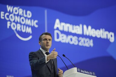 Emmanuel Macron francia elnök Európa versenyképességének javítását szorgalmazta Davosban (Fotó: Beta/AP)