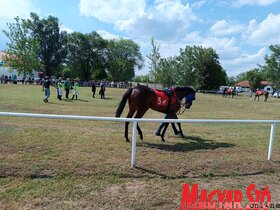 A szezont megnyitó lóverseny Zobnaticán