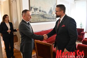 Magyar József Magyarország belgrádi nagykövetének fogadása a tartományi parlamentben