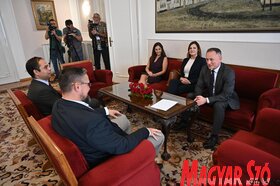 Magyar József Magyarország belgrádi nagykövetének fogadása a tartományi parlamentben