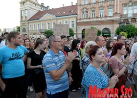 Tüntetés Újvidéken a lítiumbányászat ellen