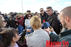 Traktoros útlezárás Szabadkánál