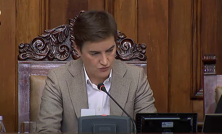 Ana Brnabić házelnök szerint a parlamentarizmus szégyenfoltja az ellenzéki törvénymódosítási javaslat (YouTube/ParlamentSrbija)