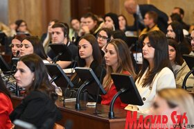 Az ökológiai bűnözés megfékezéséről tartottak jogi tanácskozást a tartományi parlamentben