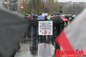 Újvidéki tragédia 15 perc leállás