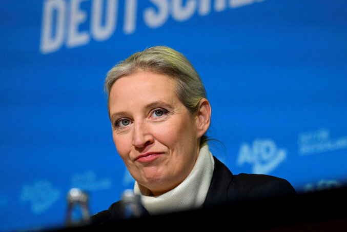 Alice Weidel, az AfD társelnöke és kancellárjelöltje szerint a választók CDU/CSU-AfD koalíciót szeretnének a választás után (TAZ)