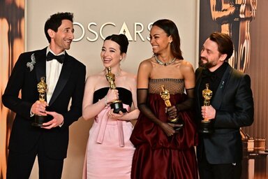 Adrien Brody, Mikey Madison, Zoë Saldaña és Kieran Culkin (Frederic J. Brown / AFP)