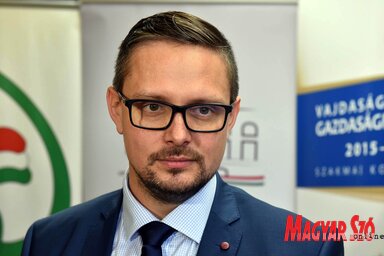 Juhász Bálint (Ótos András felvétele)