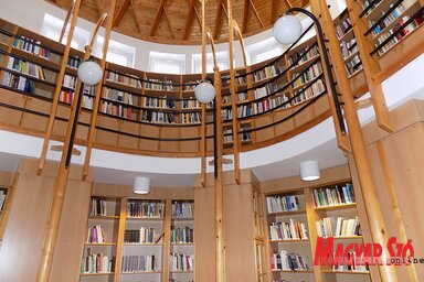 A VMMI gyönyörű könyvtára (Fotó: Szögi Csaba)