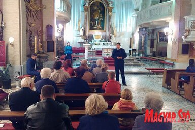 Az előadás a kishegyesi templomban (Lakatsos János felvétele)