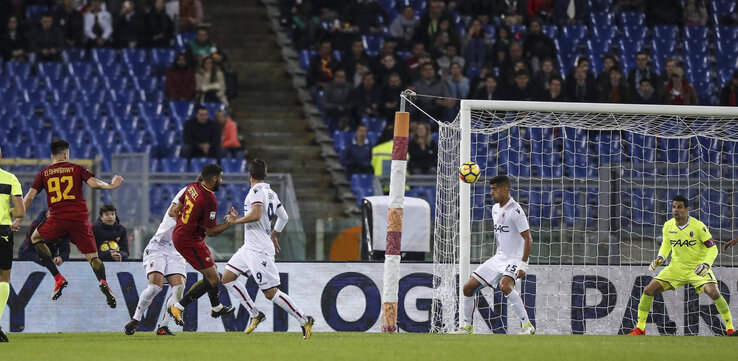 Stephan el Shaarawy (balról) győztes góllal tért vissza a Roma soraiba (Fotó: Beta/AP)