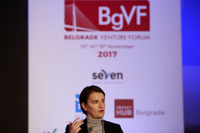 Ana Brnabić: A digitalizáció és az oktatás áll a kormány figyelmének fókuszában (Fotó: Beta)