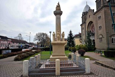 A felújított Szentháromság-szobor, Fotós: Gergely Árpád