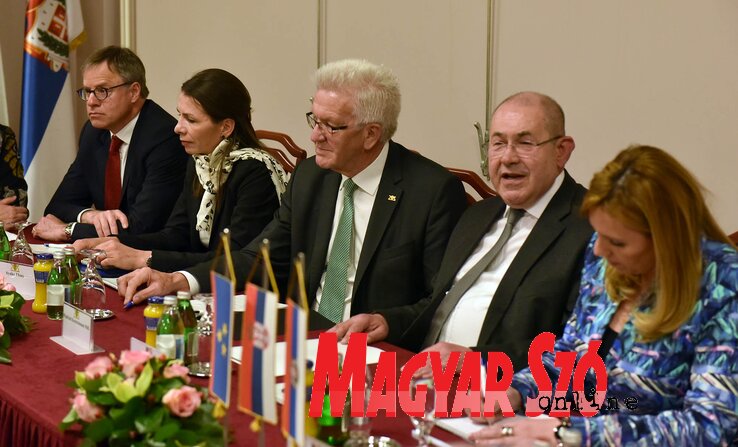 A német tartomány küldöttségét Pásztor István, a Tartományi Képviselőház elnöke is fogadta (Fotó: Ótos András)