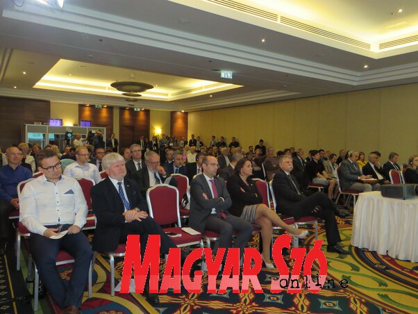 Nagy volt az érdeklődés a konferencia iránt a Marriott Hotelben (Varjú Márta felvétele)