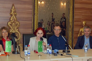 Marijana Šarkić, Vida Ognjenović, Obrad Škrbić és Jugoslav Krajnov a sajtókonferencián