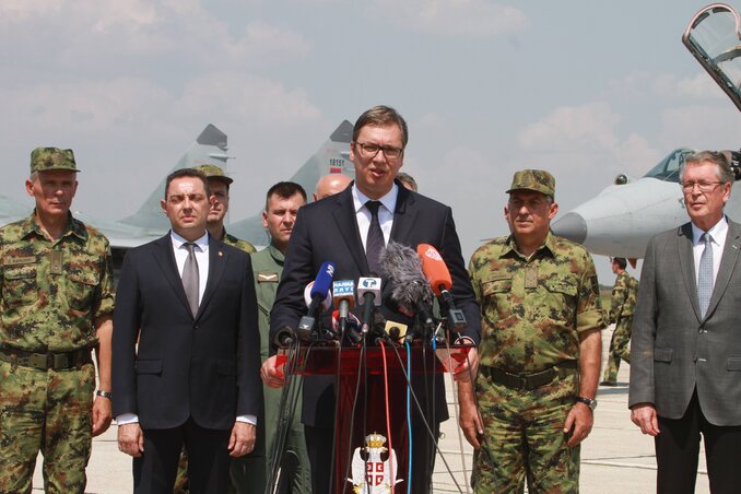 Aleksandar Vučić: Szerbia folytatja a katonaság felerősítését (Fotó: Beta)