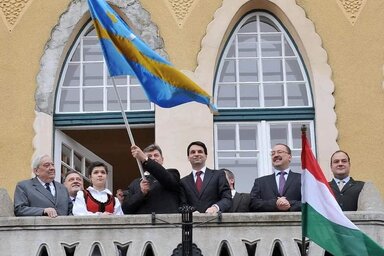 Ez a fotó és a hozzá mellékelt bejegyzés váltotta ki a román külügy tiltakozását (Fotó: Facebook/Németh Zsolt oldala)