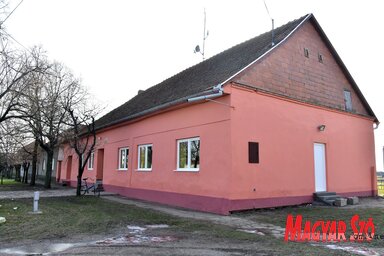 A helyi közösség épületében felújították a nagytermet (Gergely Árpád felvétele)