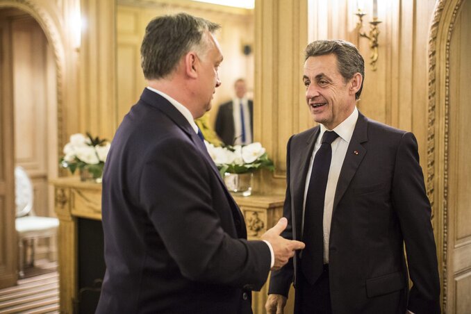 Orbán Viktor és Nicolas Sarkozy megbeszélésükön Párizsban (Fotó: MTI)