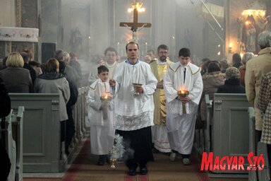 Szentmise a Szent Imre herceg katolikus templomban