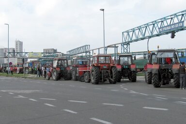 A napraforgó és a gabona felvásárlási ára miatt elégedetlenkedő mezőgazdászok augusztus 28-én kezdték meg a tüntetést (Fotó: Kecskés István)