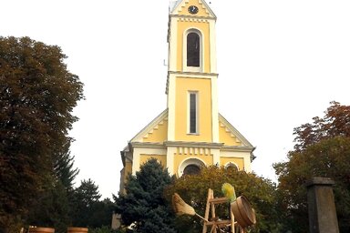 A Magyarok Nagyasszonya plébániatemplom búcsú napján (Fotó: Fekete J. József)