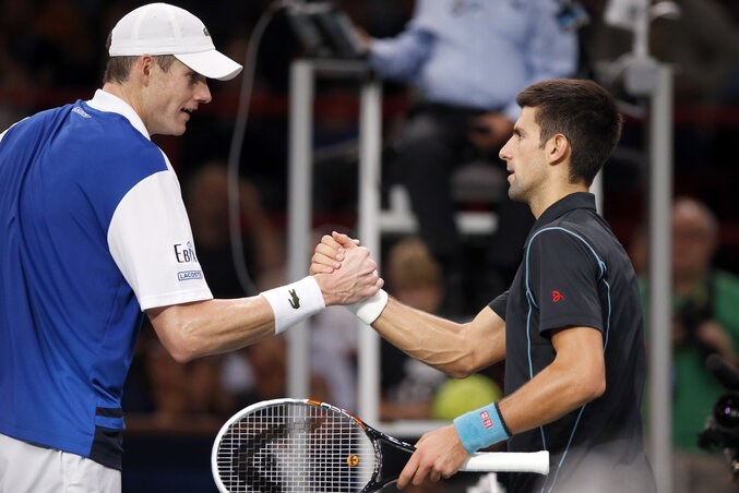 Novak Đoković és John Isner kézfogásakor az előbbi volt a boldogabb (Fotó: Beta)