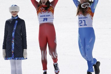 A szlovén Tina Maze és a svájci Dominique Gisin is aranyérmes lett (Beta)