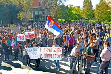 Újvidéken is tiltakoztak az egyetemisták (Fotó: Dávid Csilla)