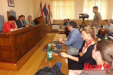 A Topolya községi képviselő-testület 27., sürgősségi eljárással összehívott ülésén