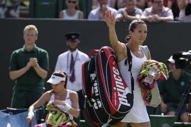 Jelena Janković hétfőn búcsút intett Wimbledonnak (fotó: Beta)