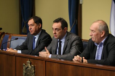 Nebojša Atanacković,  Aleksandar Vulin és Ljubisav Orbović (Beta)