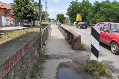 A hídkonstrukció egyharmadát ki kell cserélni, a híd többi részét felújítják (Szerbiai Utak Közvállalat)